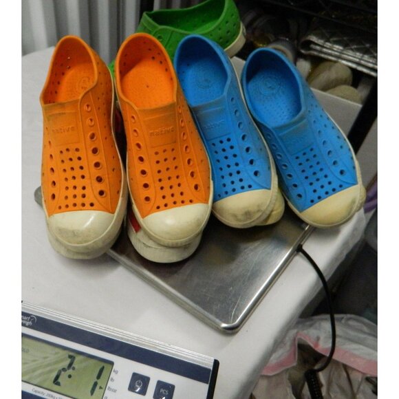Native Jefferson Sneakers Girls Boys C12 & 13 Slip On Sneaker Water Shoes Choice - Picture 10 of 11